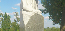 Памятник С. Н. Сергееву-Ценскому