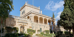 Дворец и сад Сан-Антон