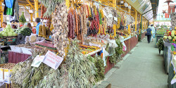 Адлерский рынок