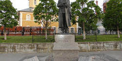 Памятник С. В. Рахманинову в Тамбове