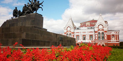 Памятник Чапаеву в Самаре