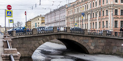 Каменный мост в Санкт-Петербурге