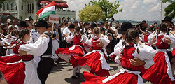 Праздник Гинайкратия