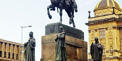 Памятник Святому Вацлаву