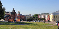 Соборная площадь Владимира