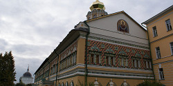 Царские чертоги