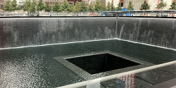 Мемориал и музей 9/11