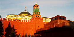 Стены и башни Московского кремля