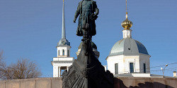 Памятник Афанасию Никитину