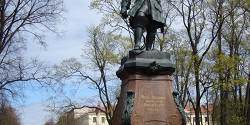 Петровский парк в Кронштадте