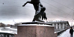 Аничков мост
