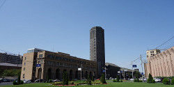 Сардарский дворец