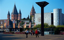 Кафедральный собор и Rheingoldhalle, Майнц