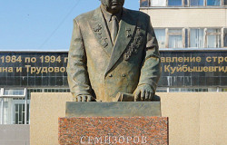 Памятник Семизорову, Тольятти