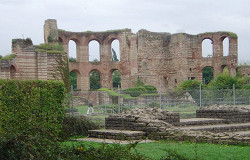 Римские бани Kaiserthermen, Трир