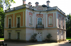 Дворец Петра III в Ораниенбауме