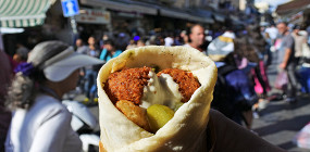 10 самых нелепых и больших штрафов, которые туристы постоянно вынуждены оплачивать в Европе