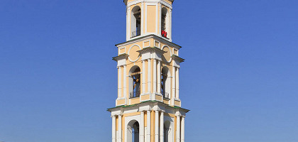 Богоявленский Старо-Голутвин монастырь в Коломне, надвратная колокольня