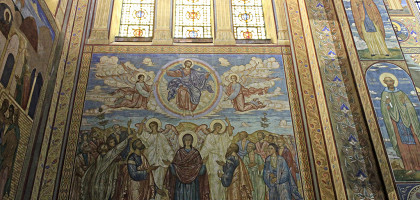 Внутри собора Успения Пресвятой Богородицы, Варна