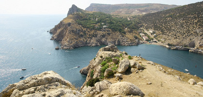 Скалистый берег Черного моря, Крым