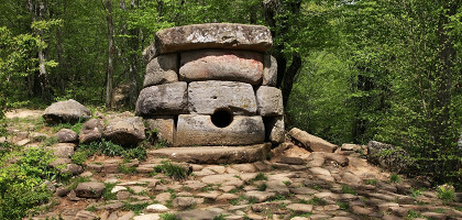 Дольмен Гармония, Геленджик