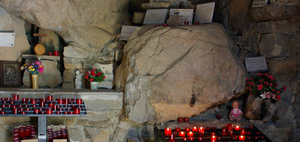 Интерьер часовни, озеро Ало