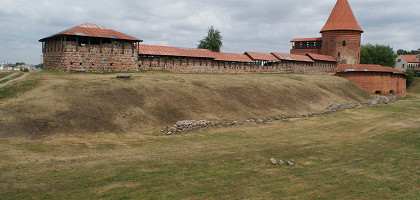 Каунасский замок, хозяйственные постройки