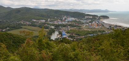 Курортный поселок Лермонтово, вид с горы