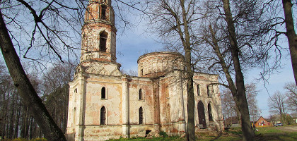 Храм в честь Успения Пресвятой Богородицы в селе Барятино