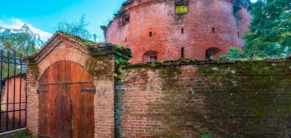 Тюремная башня в Ленкоране