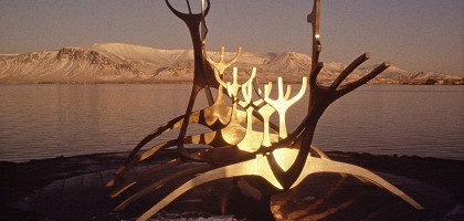 Монумент Корабль Викингов в Рейкьявике