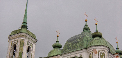 Успенский собор Тарту, колокольня и купола