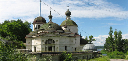 Церковь Рождества Пресвятой Богородицы, Старица