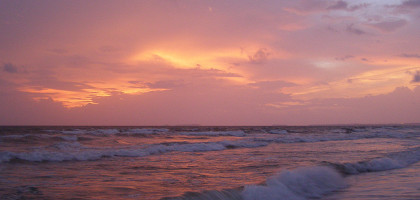 Закат на берегу моря, Бенаулим