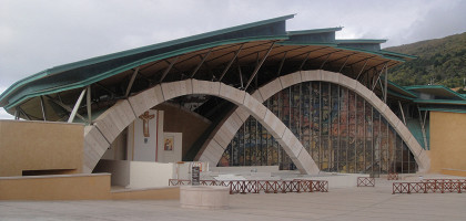 Собор Падре Пио в Гаргано, Апулия, Италия