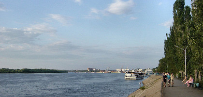 Волга в Астрахани, последнем городе по Волге