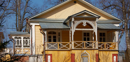 Мураново, крыльцо