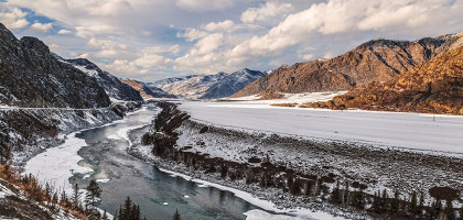 Зимний Алтай, вид на Катунь
