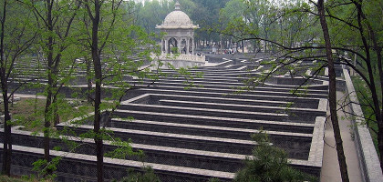 Юаньминюань, лабиринт в Императорских садах