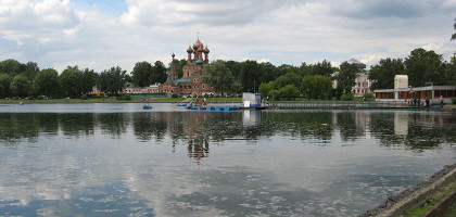 Вид на Храм Троицы, Останкино, Москва