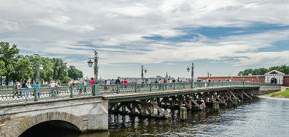 Иоанновский мост в Санкт-Петербурге