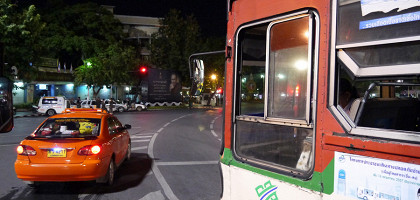 Такси и автобус в Бангкоке