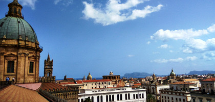 Вид на Палермо со смотровой площадки Кафедрального собора