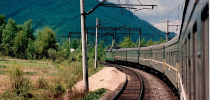 Скорый поезд «Восток» Москва — Пекин, где-то в Сибири