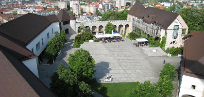 Люблянский град, двор