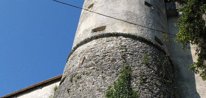 Башня крепости замка на озере Блед, Словения