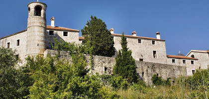 Монастырь Подмаине в городе Будва