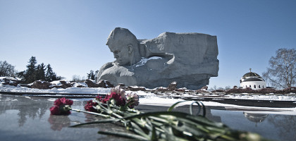 Памятник защитникам Брестской крепости и Вечный огонь, Брест