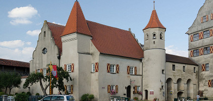 Замок Харбург, двор