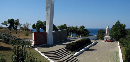 Памятник ВОВ в Варваровской щели, Сукко